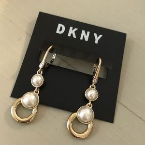 NWT DKNY Pearl earrings